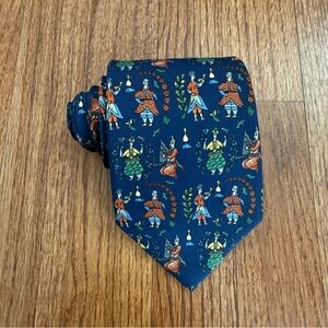 Salvatore Ferragamo oriental print 100% silk tie made in Italy